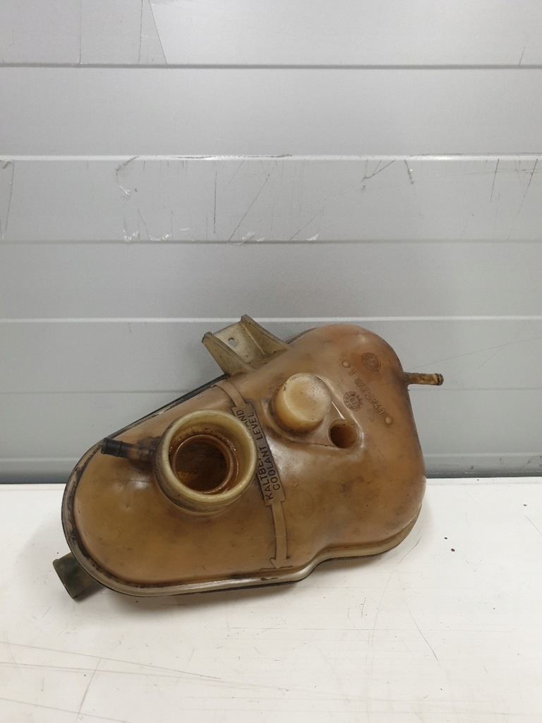 фото №6, Bmw e28 5 бак бачок розширювальний