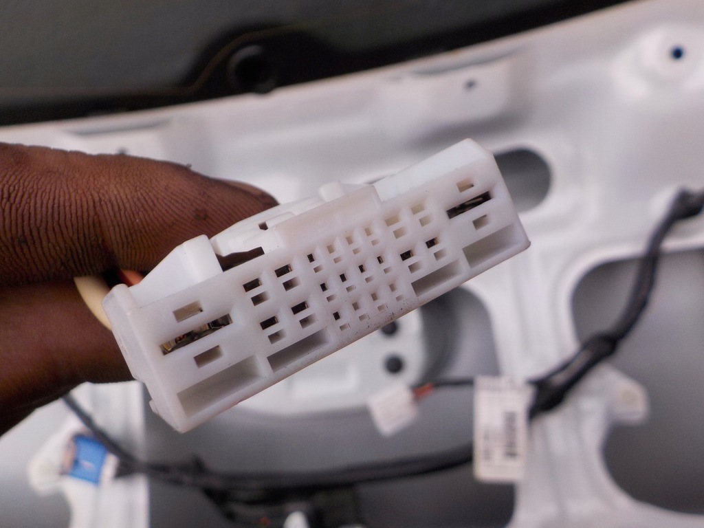 фото №10, Hyundai i30 1.6 crdi 16v 2014r кришка багажника багажника