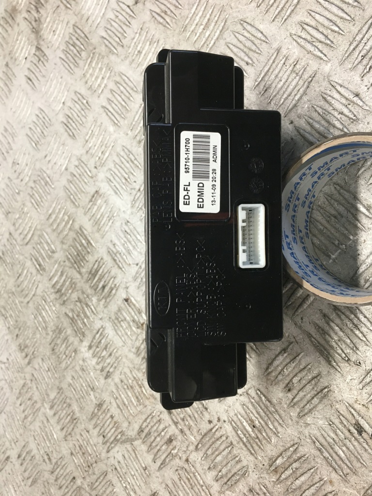 фото №2, Kia pro ceed дисплей 957101h700
