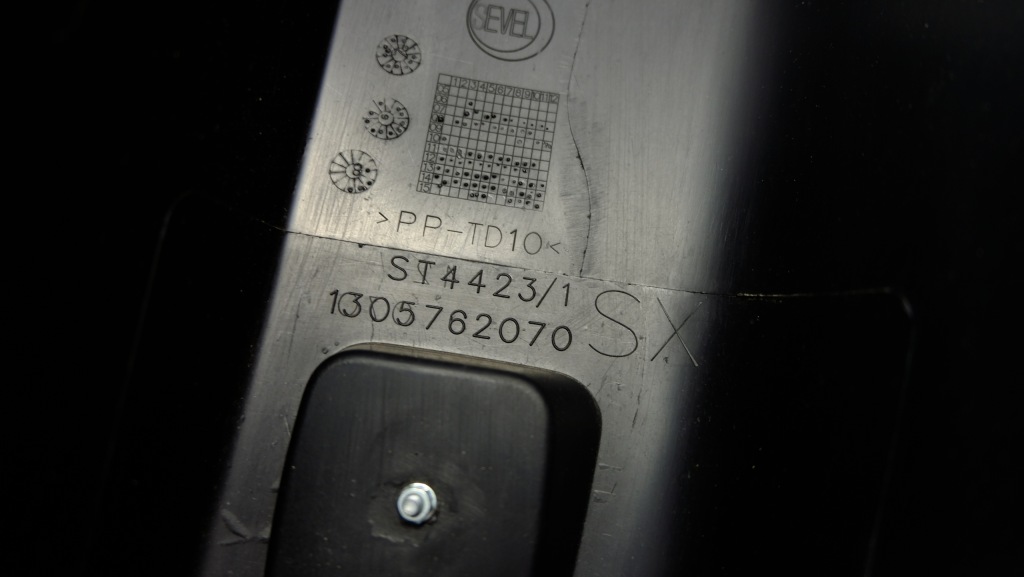 Jumper 3 кутик бампера ліва задній 1305762070 Київ