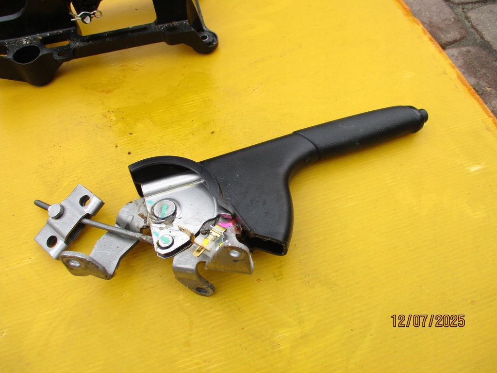 фото №1, Mitsubishi space star ii рычаг тормоза ручного