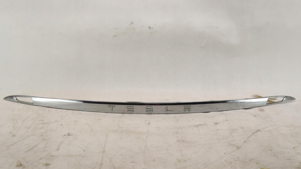 Молдинг накладка накладка кришки задня tesla model s Київ