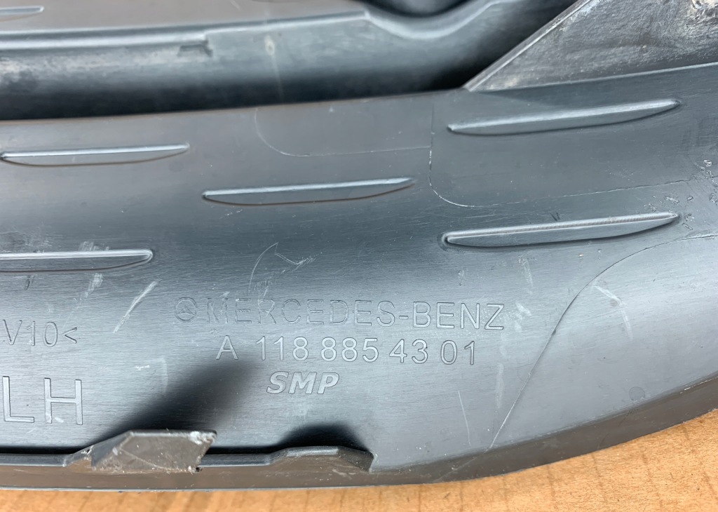 Решітка бампера ліва права mercedes cla w118 Недорого