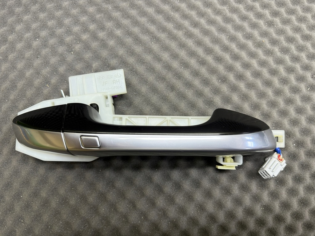 фото №1, 82665d4000 кронштейн ручка наружная правый перед kia optima 18r