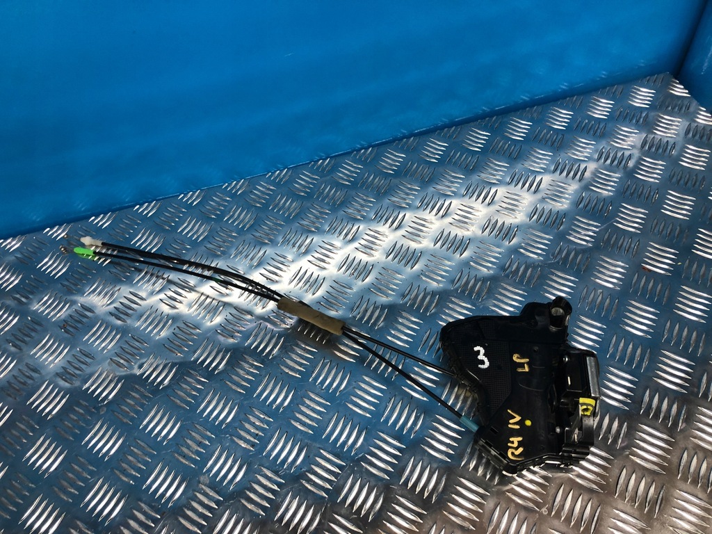 фото №1, Toyota rav4 iv замок дверь левый перед