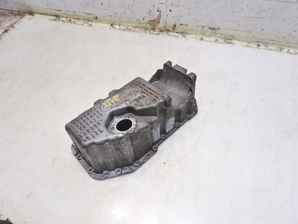 фото №7, Поддон масляная vw golf v plus 1.6 fsi 03c103603j