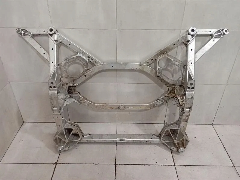 фото №1, Bmw 4 g83 m4 beam subframe передняя часть 31118095644 awd axle carrier