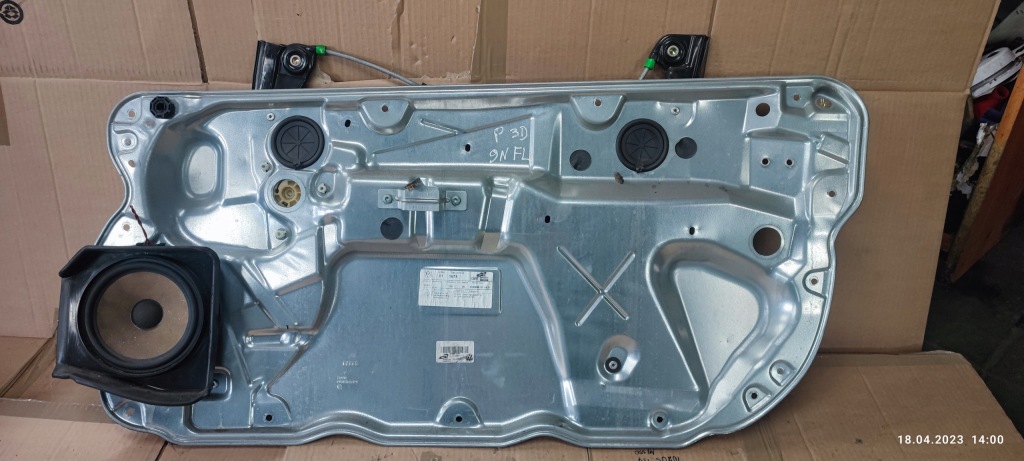 фото №1, Vw polo 9n fl подъемник стекло правый перед 3 дверь