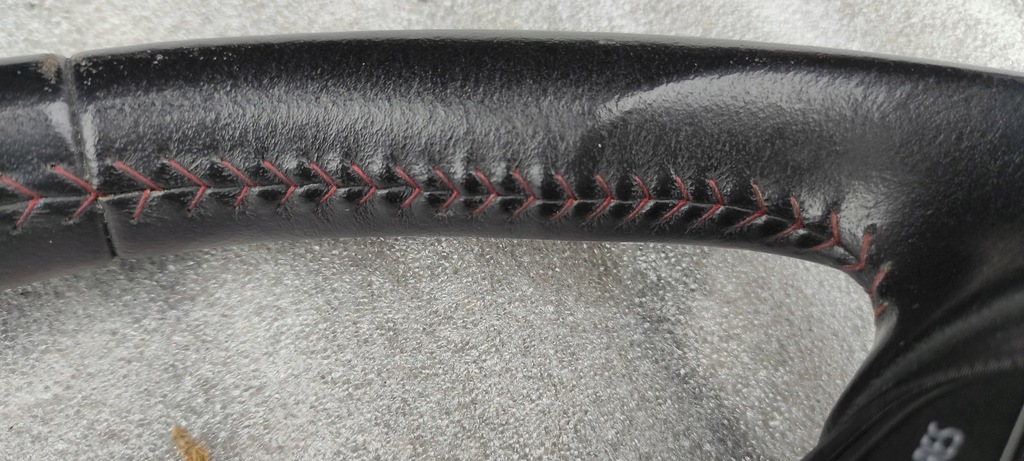 фото №9, Mazda 3 bm повітропровід шкіра мультифункція czerwona nić rok 2014