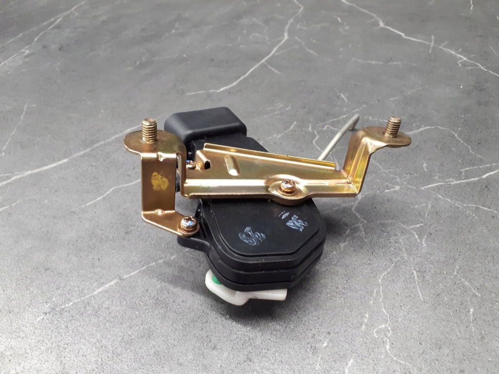 фото №5, Привод замка крышки leksus rx300