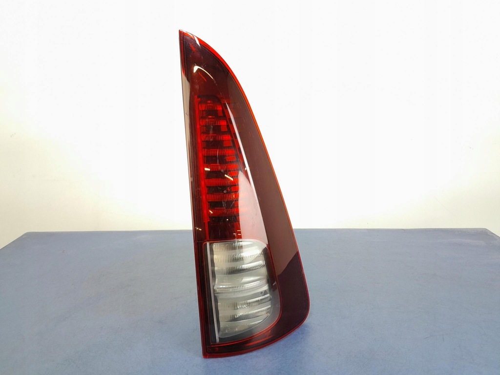 фото №1, Renault espace iv lift лампа задняя правая 8200394724