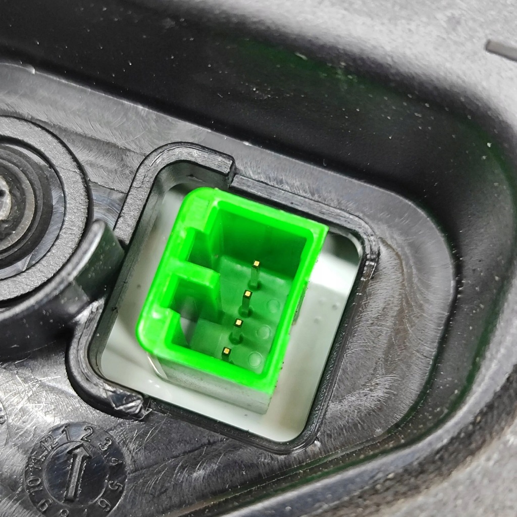 фото №7, Jaguar f-pace 2016 ліва сторона лампи задній кришки багажника