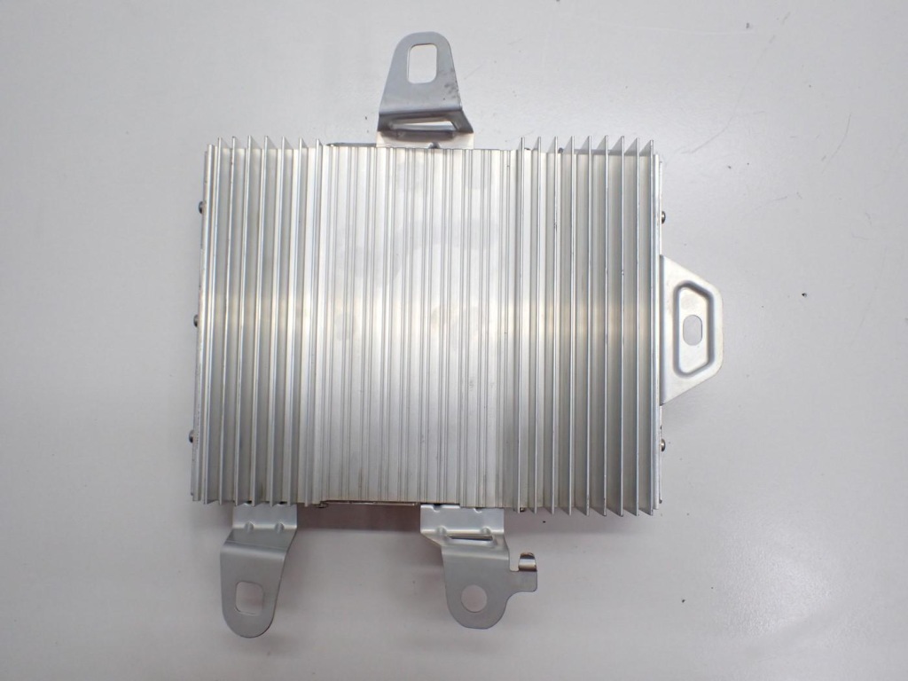 Купити Підсилювач радіо аудіо оригінал 1507152-01-b tesla model y 23r