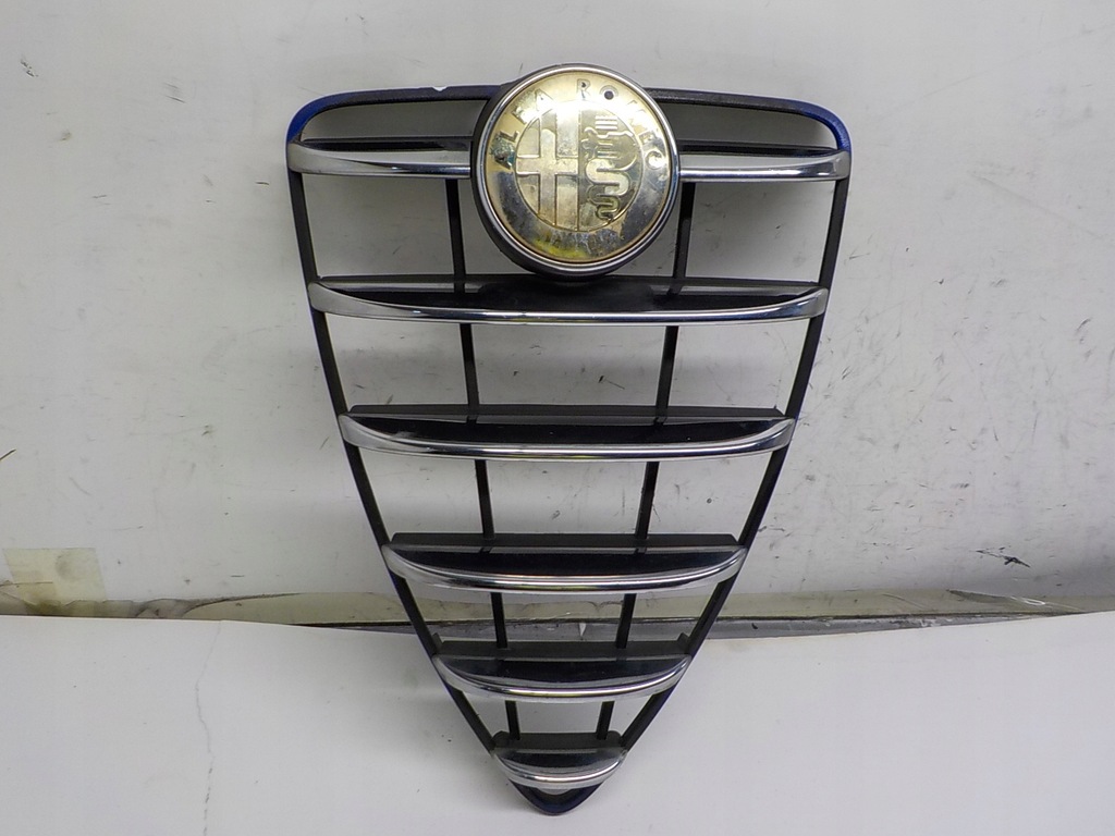 фото №1, Alfa romeo mito решётка радиатора решётка радиатора радиатора 156078532