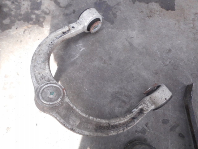 Купити Важіль верхній лівий перед mercedes ml gl w164