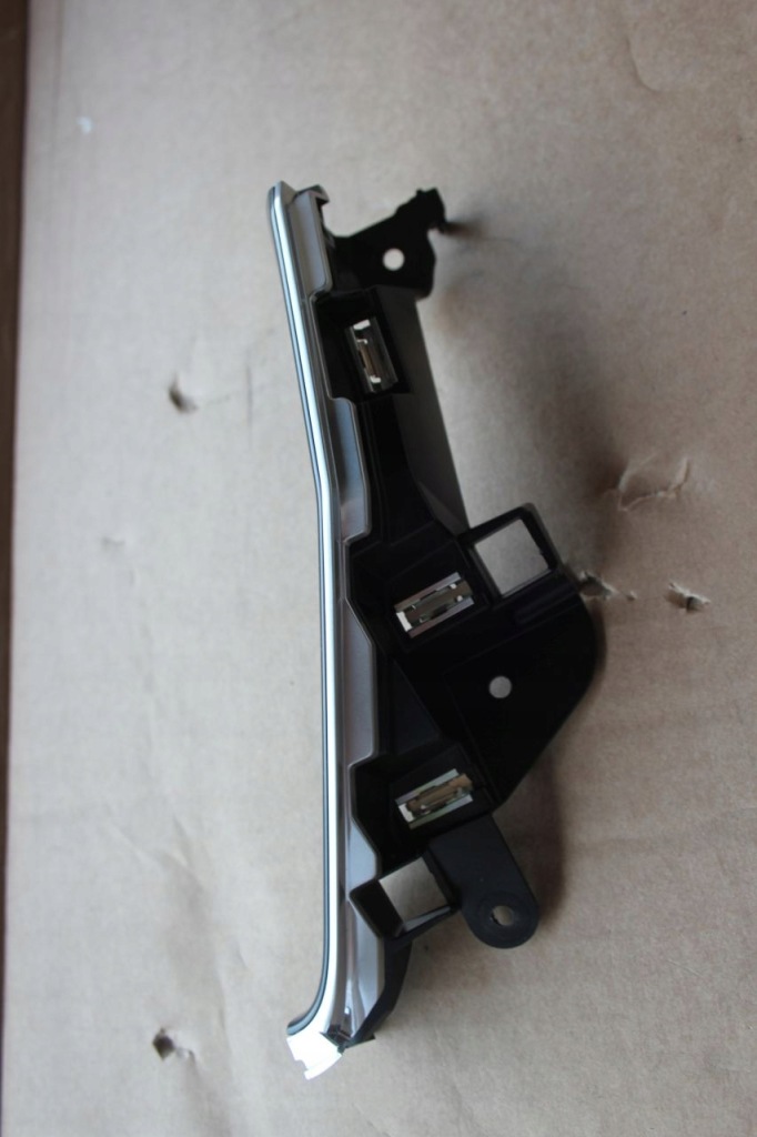 фото №4, Молдинг рамка спідометра vw touareg iii 761857054c