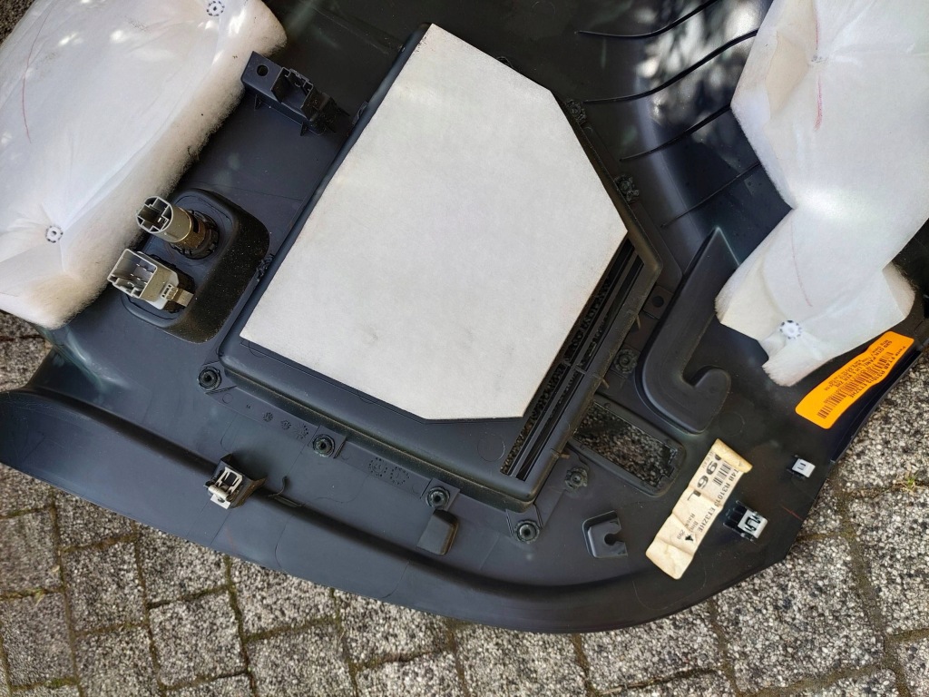 Обшивка багажника подряпини задній сторона ліва ford edge ii ft4br31013et Оригінал