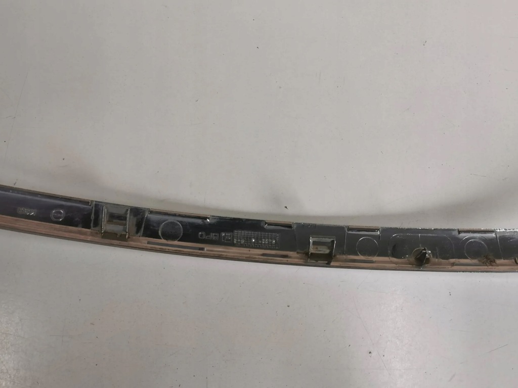 фото №4, Молдинг, хром крышки задний renault clio iv 2.317