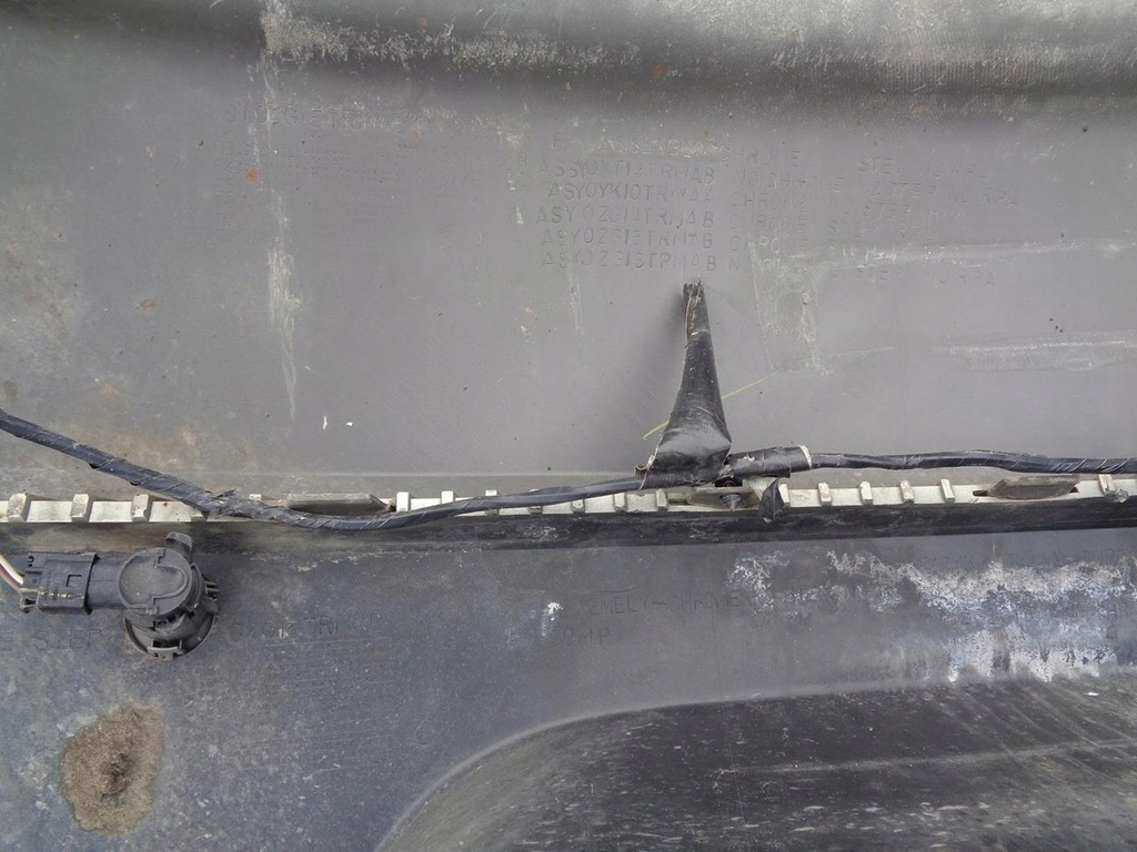 фото №13, Бампер задня задній pdc chrysler pacifica i 03- pyg