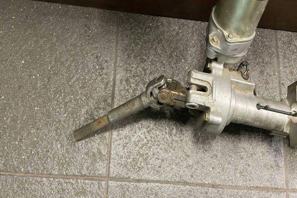 фото №7, Електричний підсилювач керма toyota corolla verso _e12_ 4520002221