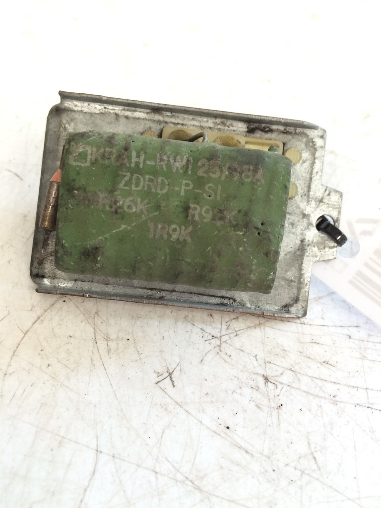 фото №1, Резистор вентилятор volkwagen golf ii