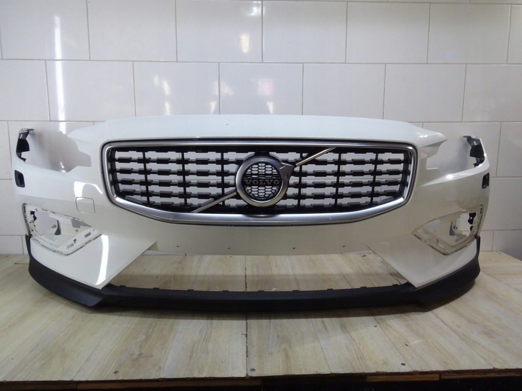 фото №1, Volvo v60 ii cross country бампер перед 31690589