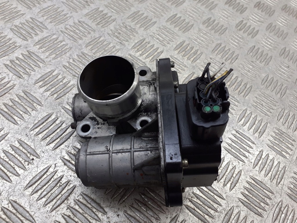 Купити Дросельна заслінка honda fr-v 2.2 ictdi na090-57