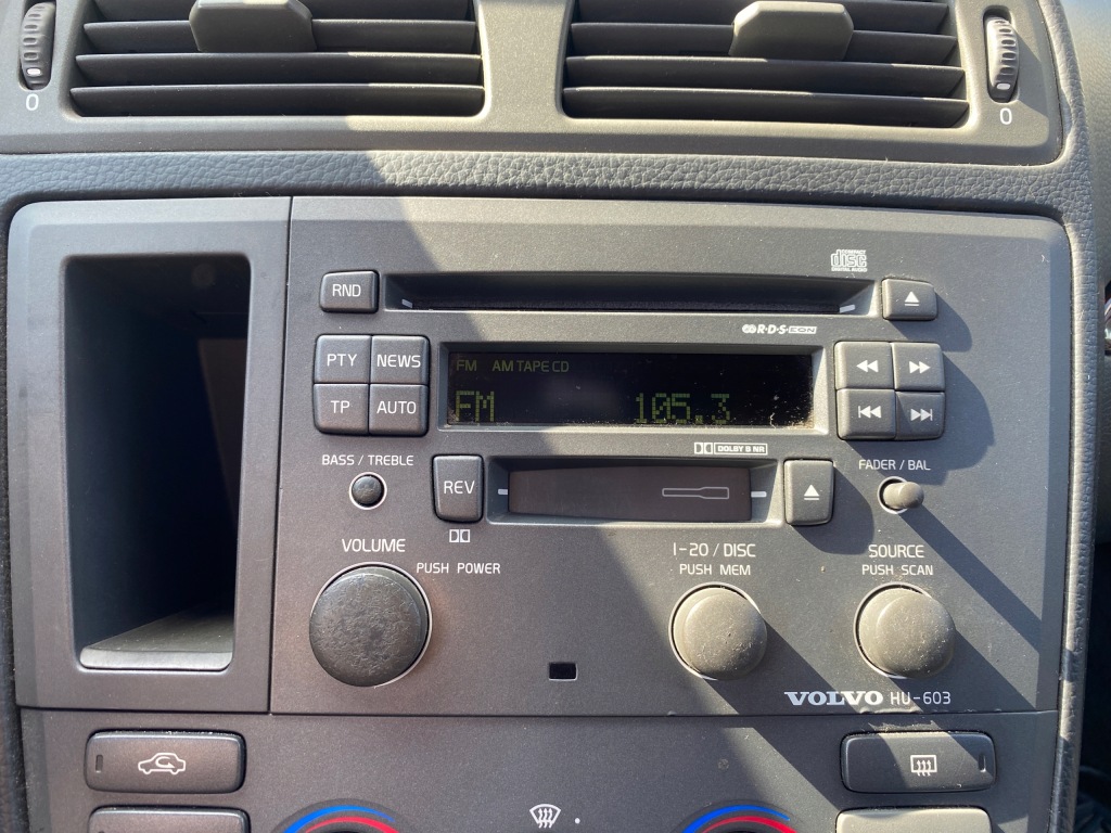 Купить Volvo v70 2 2 00-08 радио оригинальные cd кассета hu-603 brakuje код