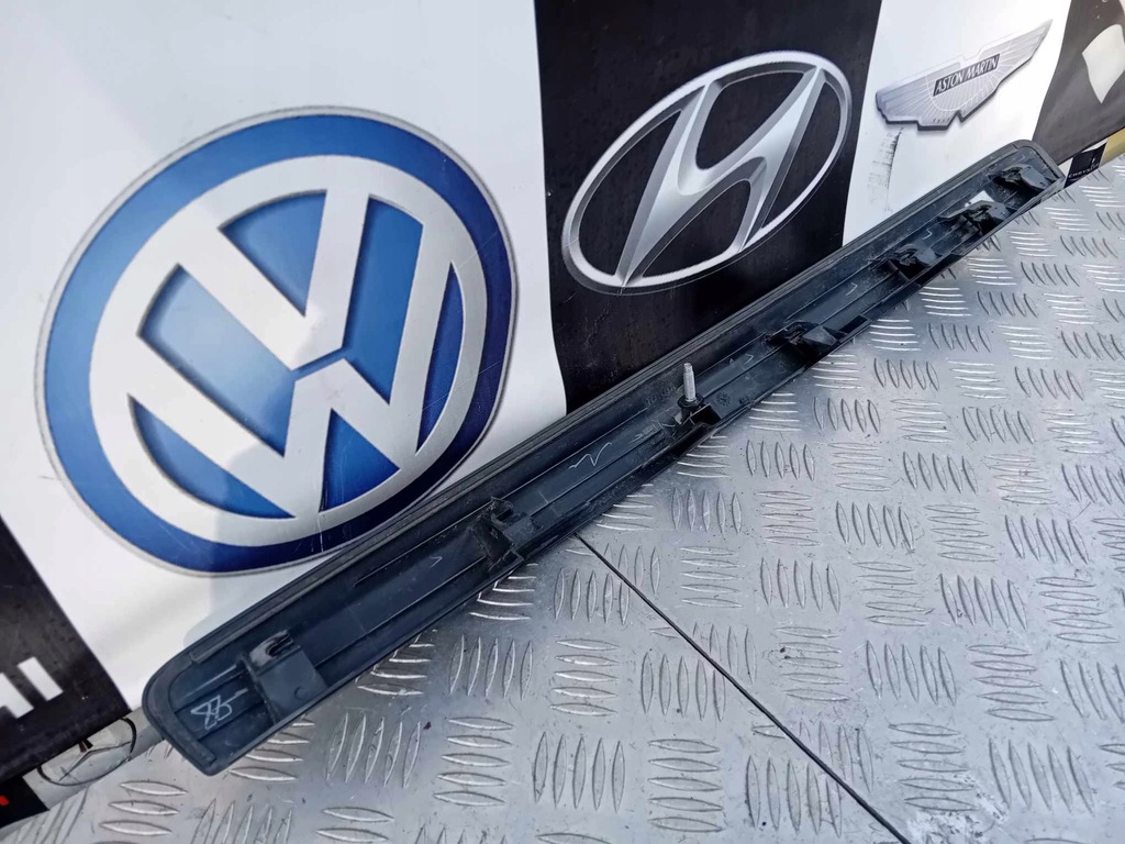 фото №5, Toyota avensis молдинг кришки t27 76801-05100