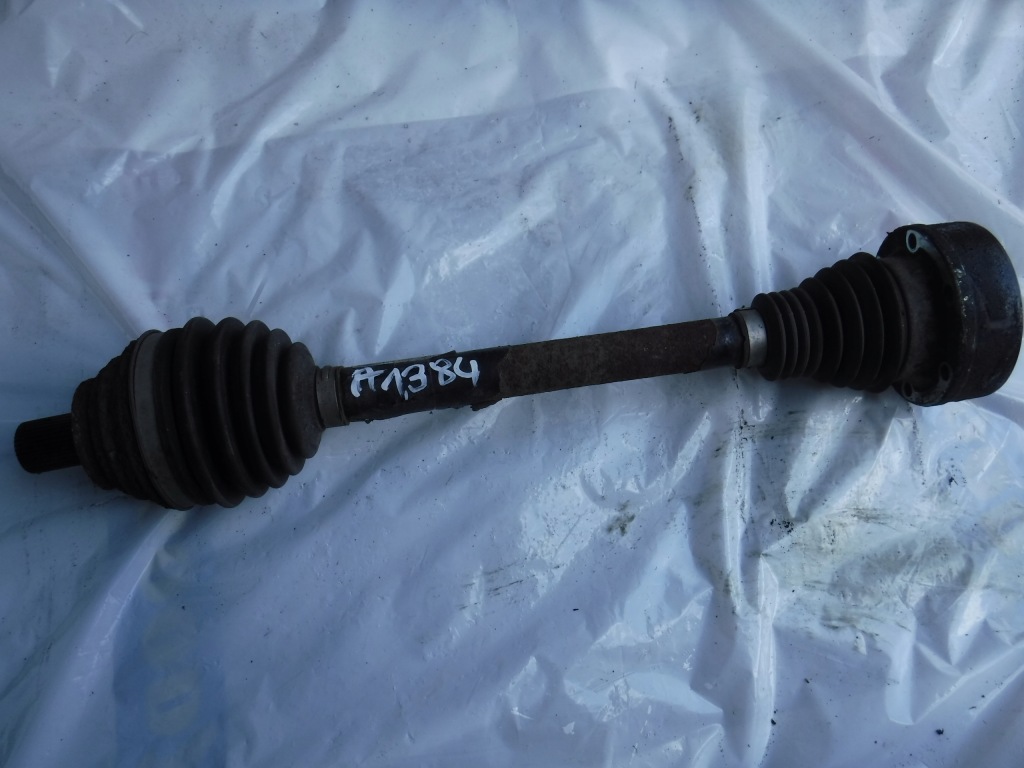 Купити Привідний вал ліва audi a3 2.0 fsi 1k0427271dr