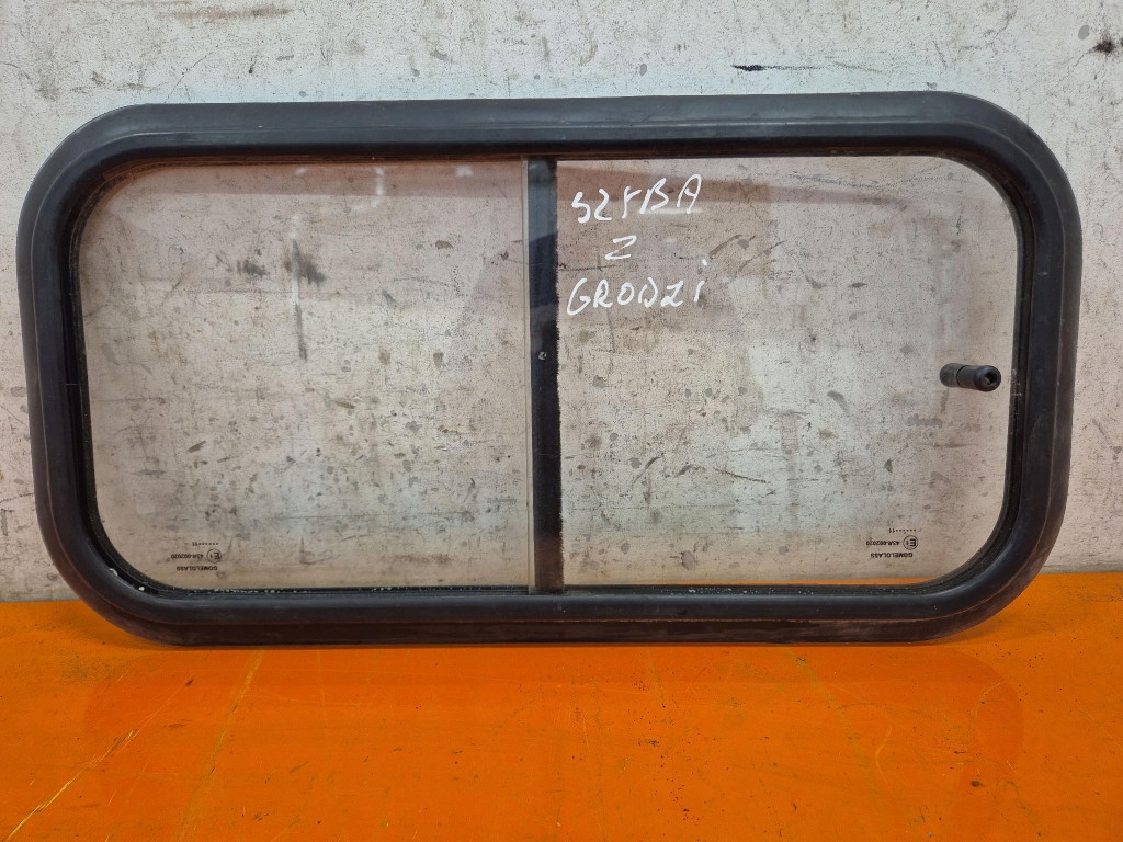 Купити Citroen jumper 2 2 06-14 скло задня середня перегородкова
