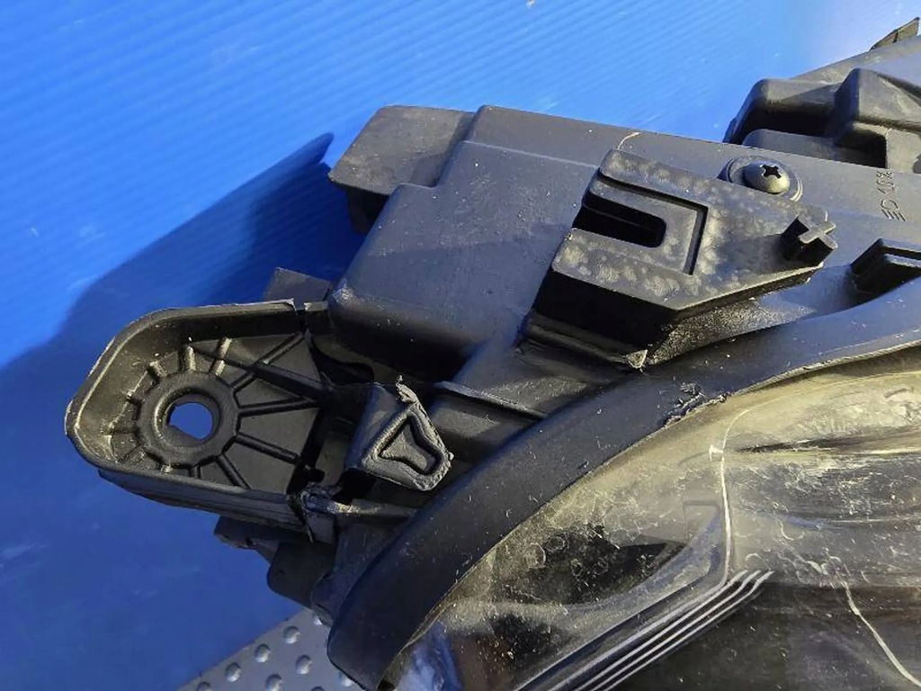 фото №11, Peugeot partner iv rifter 9816826880 лампа передняя перед правая