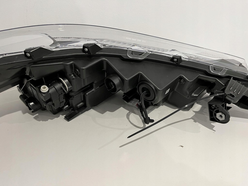 фото №10, Toyota corolla e21 cross лампа левый перед hasco 16-184