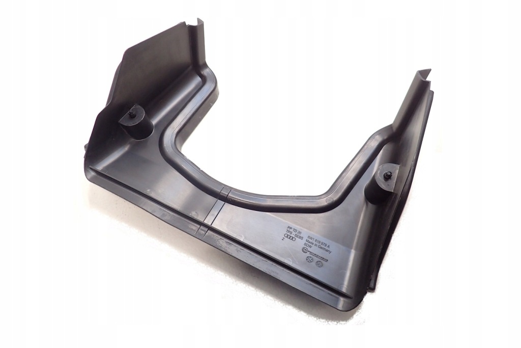 фото №1, Audi a4 b9 жолоб жабо 8w1819979a