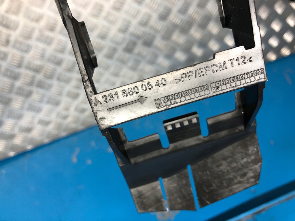 фото №3, Mercedes sl r231 корзина кронштейн радара a2318800540