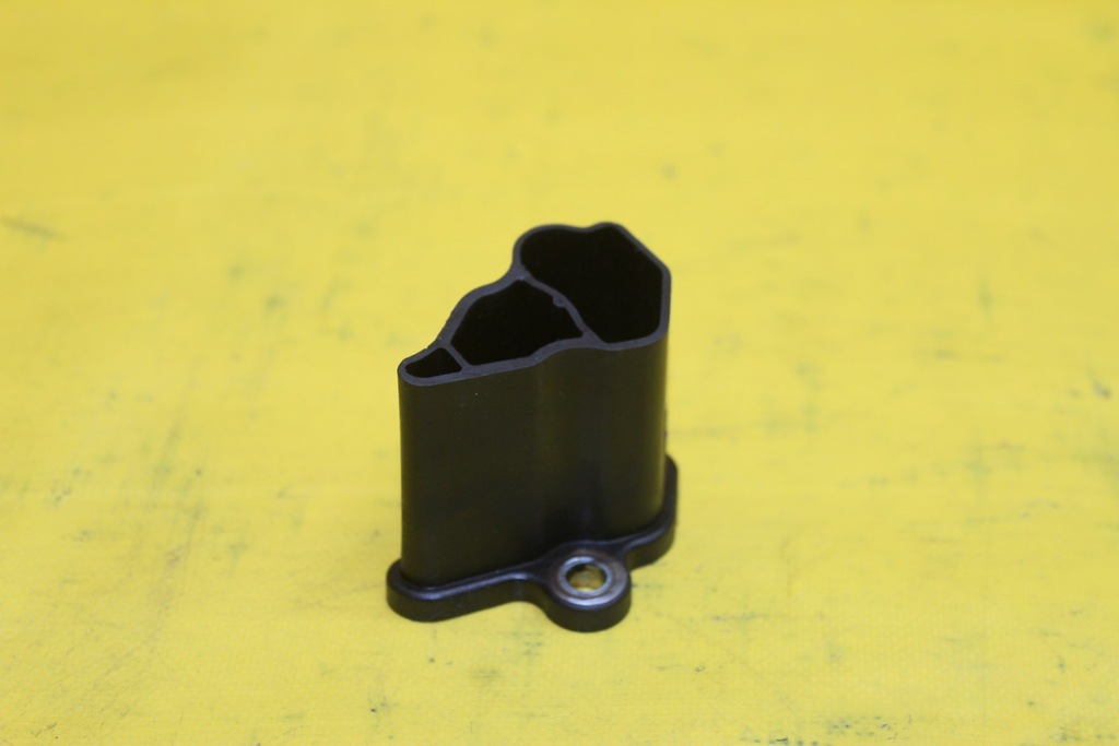 фото №1, Кронштейн заглушка altea a3 8p 2.0fsi 06a103206c