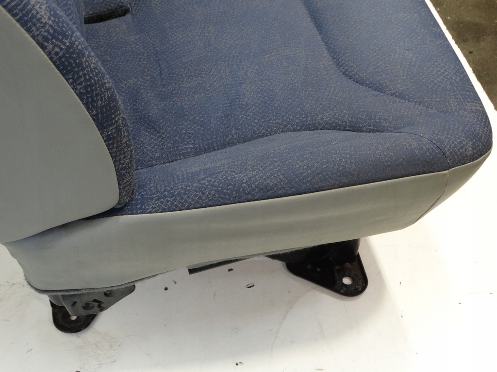 фото №10, Заднє сидіння пасажира правий перед opel vivaro a i ряд