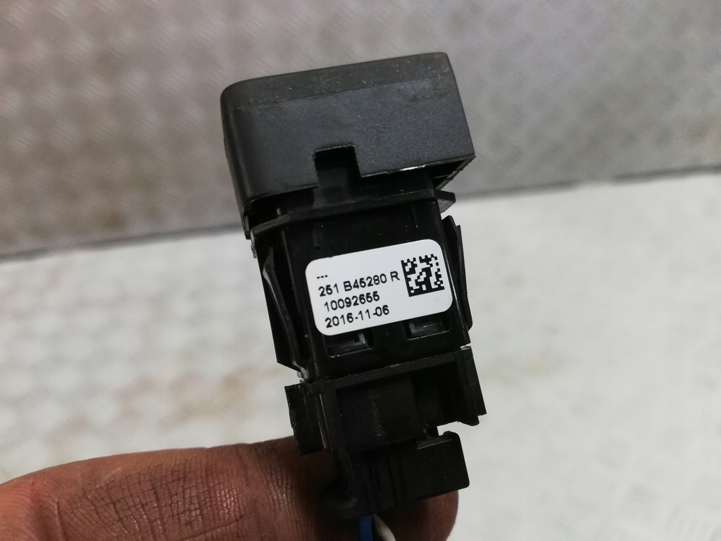 фото №3, Кнопка eco renault clio iv captur 251b45280r
