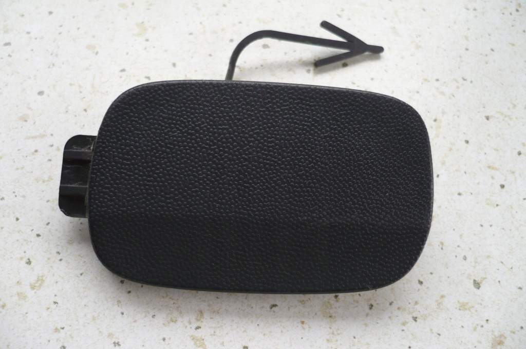 Купити Audi q7 заглушка фаркоп бампер задній 05- права