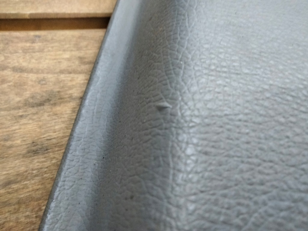 Обшивка оббивка двері правий задній volvo xc90 t6 Зі Шроту