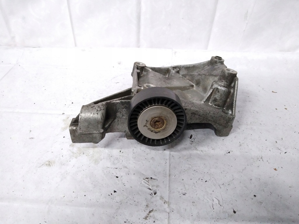 фото №1, Кронштейн кронштейн компрессора alfa romeo mito 55214907