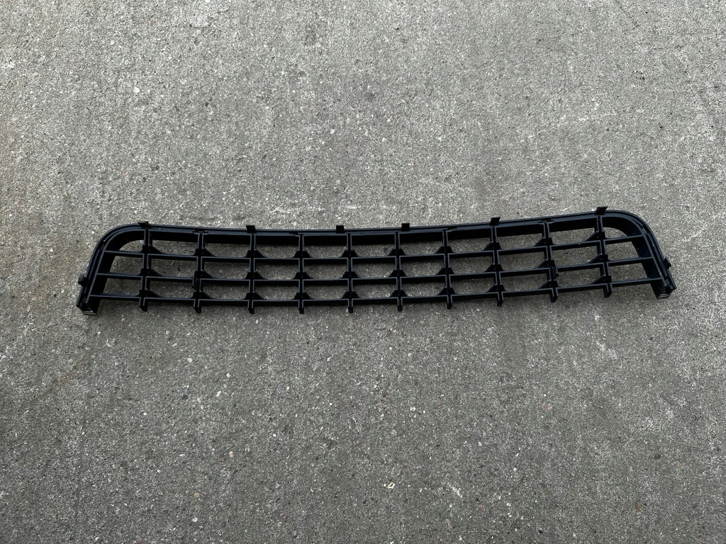 фото №6, Решітка бампера перед 4d0853667d audi a8 d2