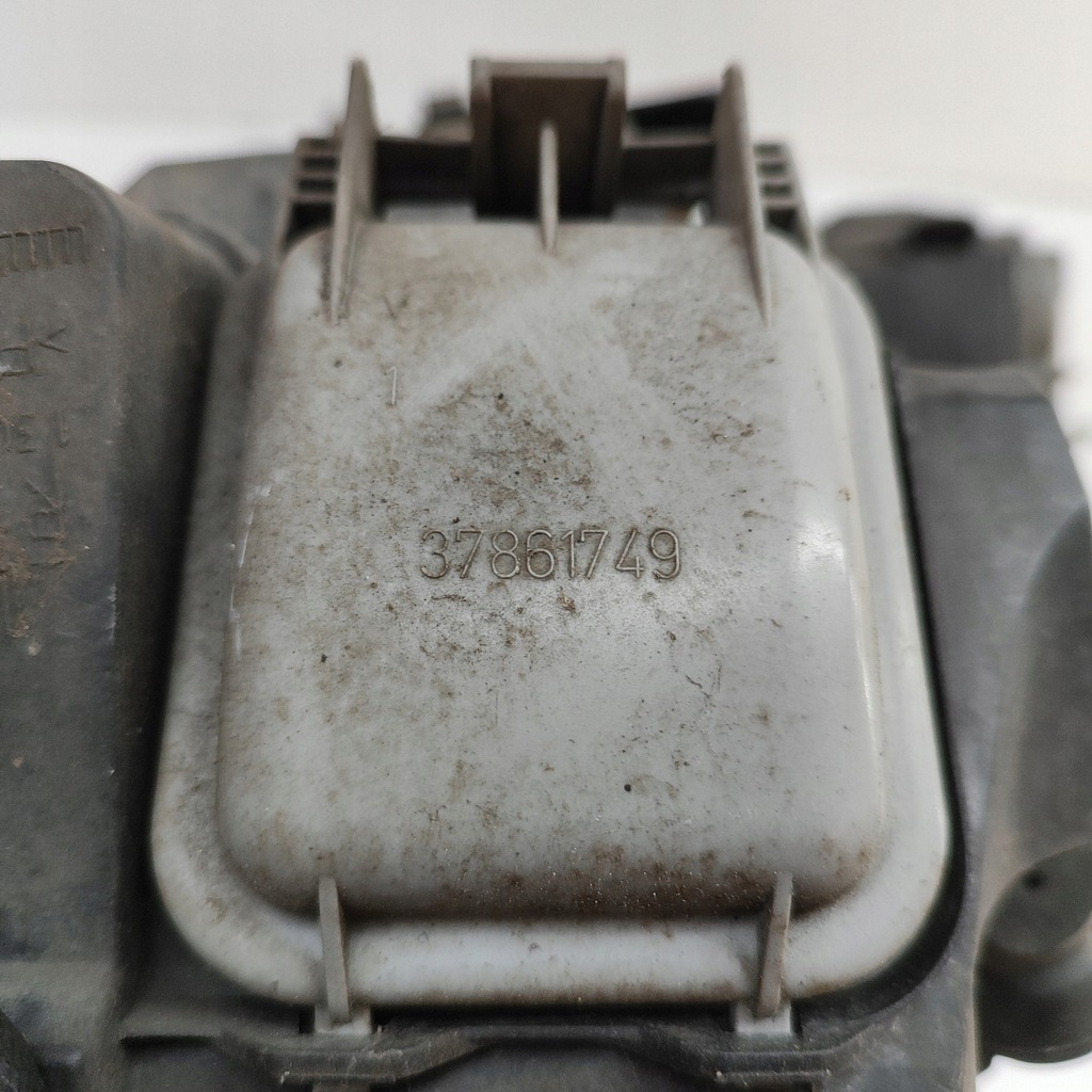 фото №8, Mitsubishi colt 2006 права сторона лампа передня