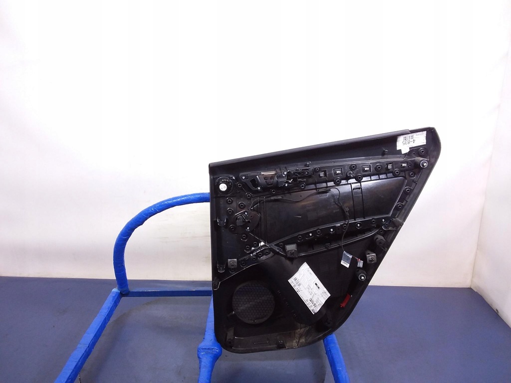 фото №4, Audi q5 8r обивка обшивка дверь задняя левый