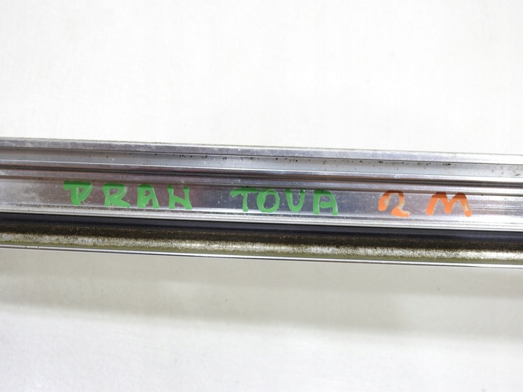 фото №9, Молдинг кузовна права vw touareg i