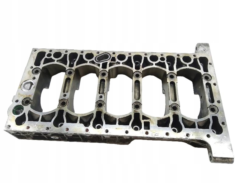 фото №8, Блок двигателя нижний 0959969 0915535 2.4 d volvo s60 i 2000-2009