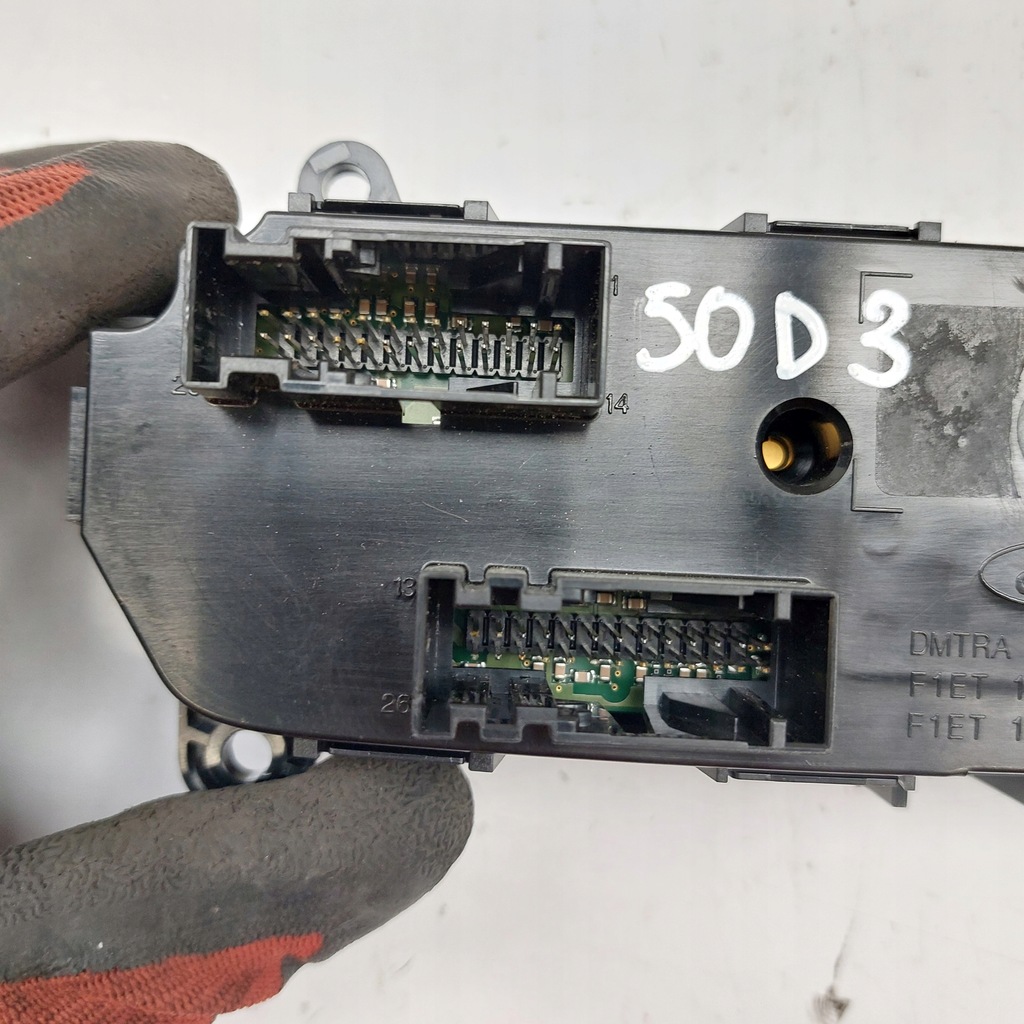 фото №10, Ford focus mk3 st панель обдув кондиционера e1108075u