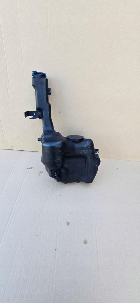 фото №1, Mercedes w204 бачок омивача