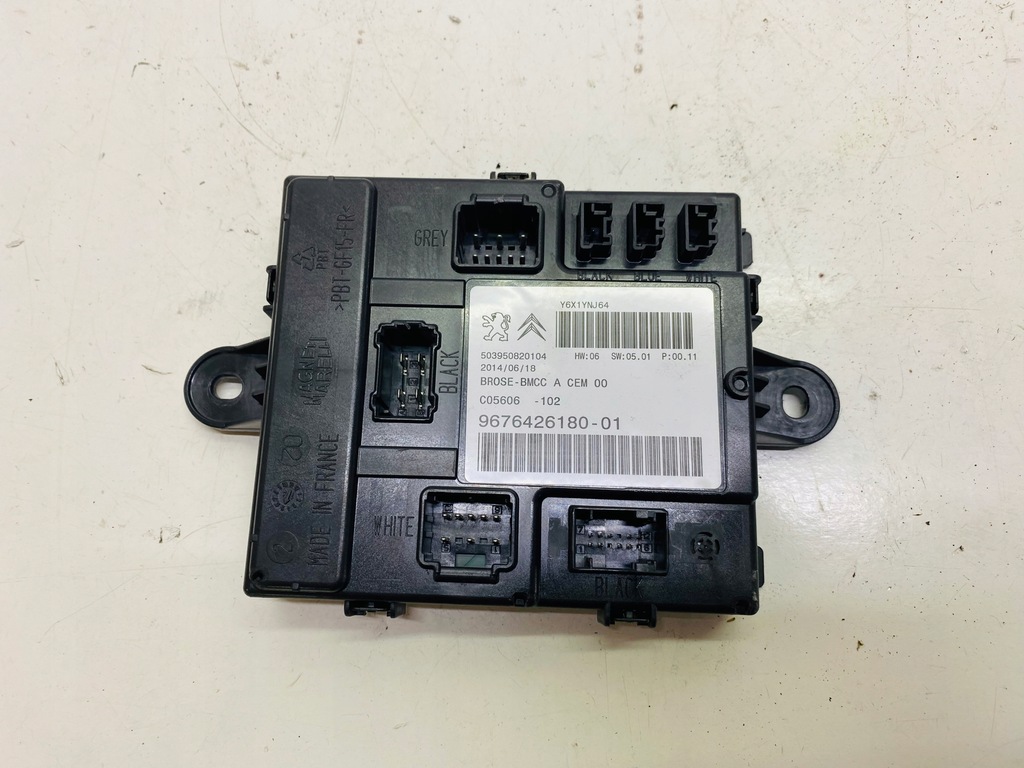 фото №1, Модуль крышки citroen c4 grand picasso ii 9676426180