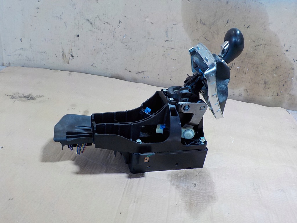 фото №1, Insignia домкрат переключения передач 6 передач